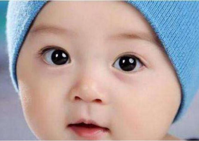 孩子总是侧头看东西?斜视治疗不及时可能失去视功能