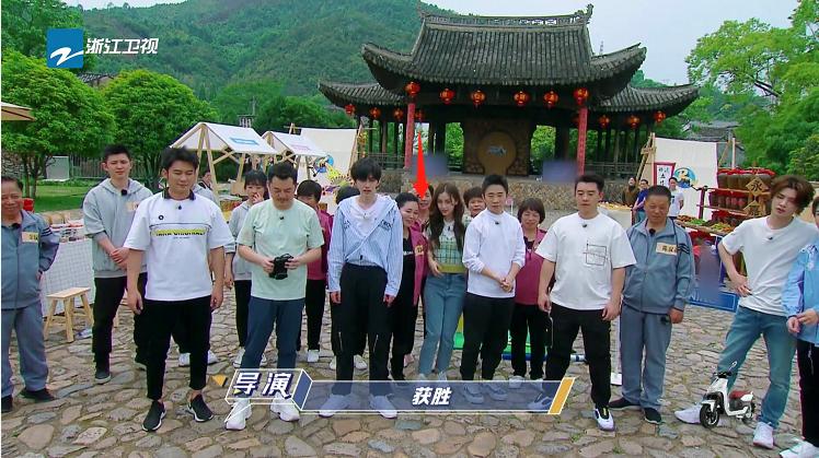 奔跑吧女嘉宾和杨颖同框,奔跑吧杨颖路人视角