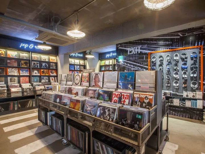 打HPV、考国际驾照、当练习生、看演唱会、泡夜店，这才是首尔