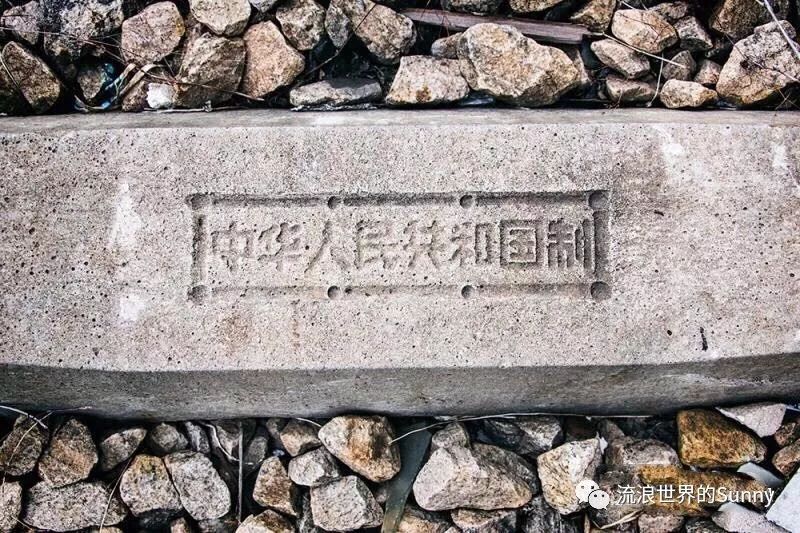 流浪非洲，乘坐中国援建火车去赞比亚，满满的亲切