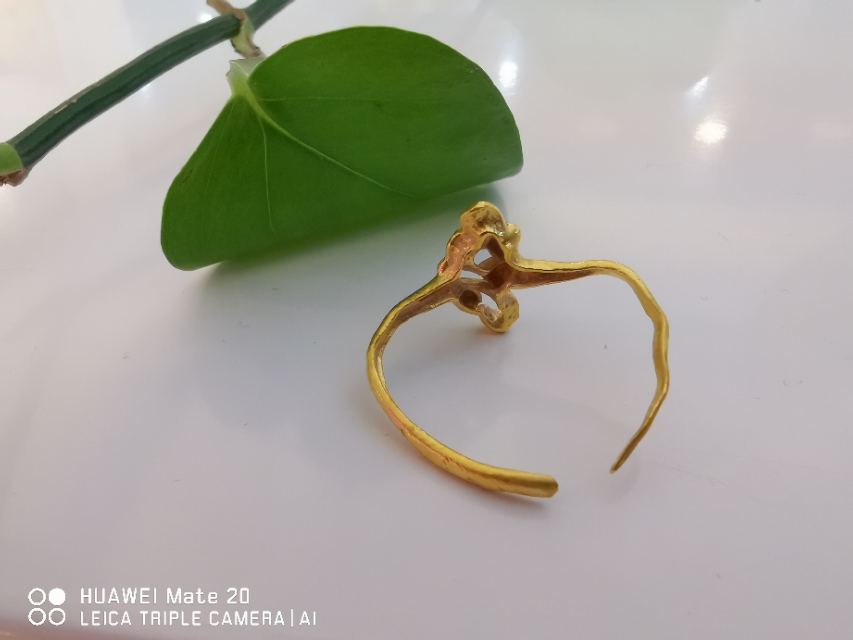 黄金戒指怎么戴才不会变形,黄金戒指如何更换