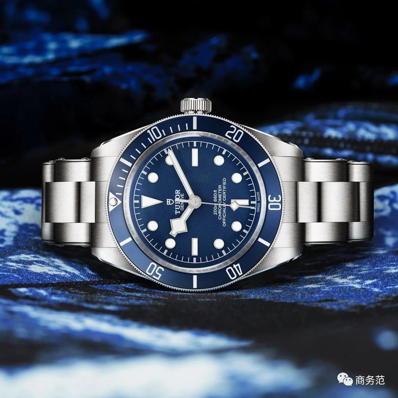 十万左右职场男表,年收入50万带什么男表