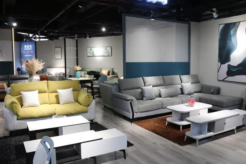 升级改造后的农贸市场夜景太美了,改造升级的农贸市场变靓了