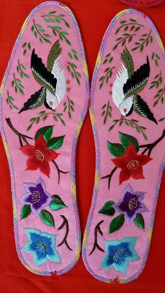 纯手工鞋垫又好学又简单又好看,简单的一针一线纯手工的鞋垫