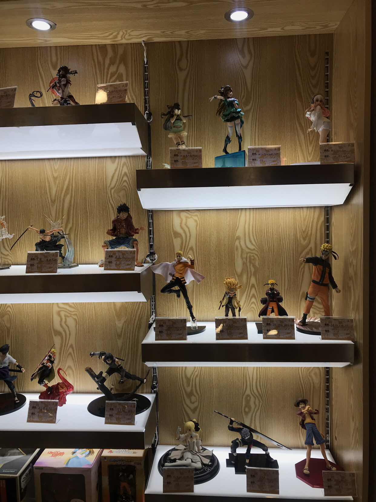 动漫手办市场捡漏,动漫手办售卖