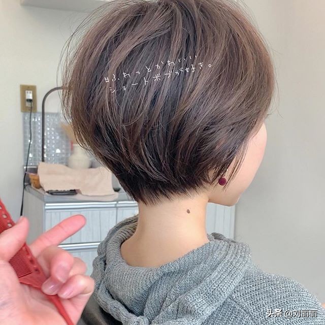 剪一款适合自己更活力年轻的短发,减龄短发30款个性洋气如何剪