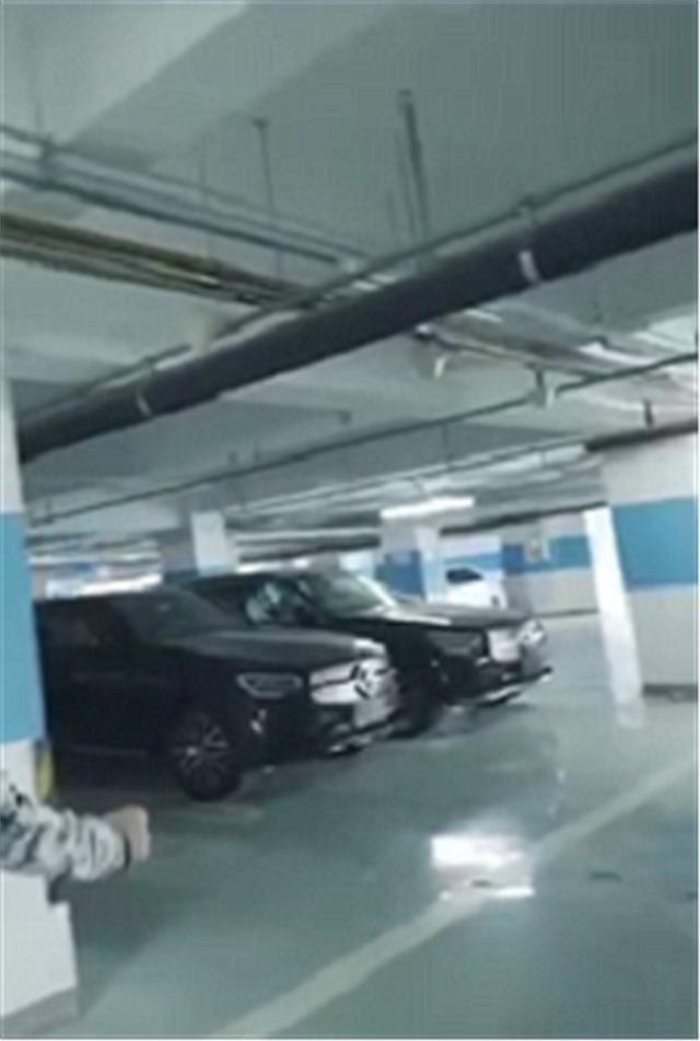 奔驰现车最多的4s店,亚洲最大奔驰4s店