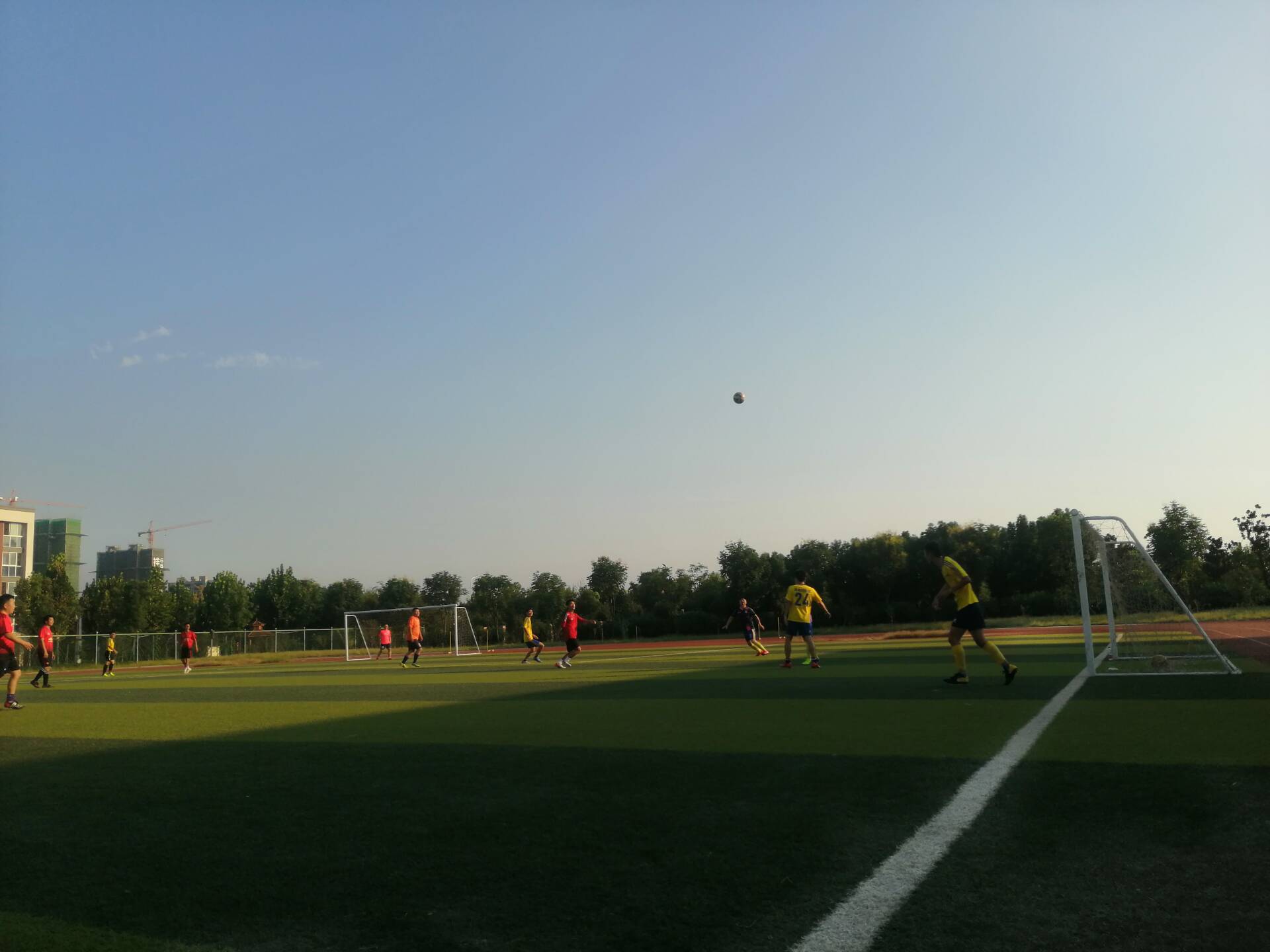 阜南十小足球比赛现场,阜南曹集镇阜蒙小学足球赛