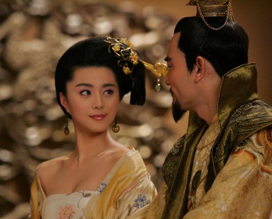 杨贵妃是死于马嵬坡还是东渡日本,杨贵妃死于马嵬坡是真的吗