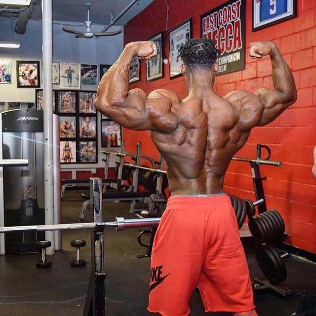 哑铃俯身划船腰酸怎么解决,哑铃俯身划船腰疼怎么解决