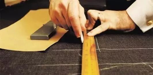 服装贴牌怎么操作,贴牌服装加工怎么避免各种坑