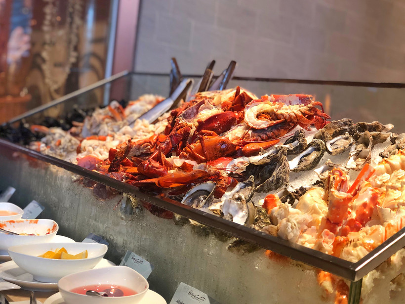 澳门mezza9自助餐在哪里买便宜,澳门海鲜自助餐排行榜前十名