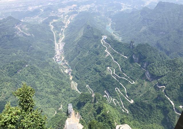 张家界机场到天门山自由行攻略,张家界天门山索道游玩攻略