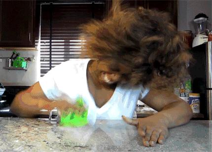 厨房油污太重怎么去除最好方法,厨房油污怎么去除最简单方法