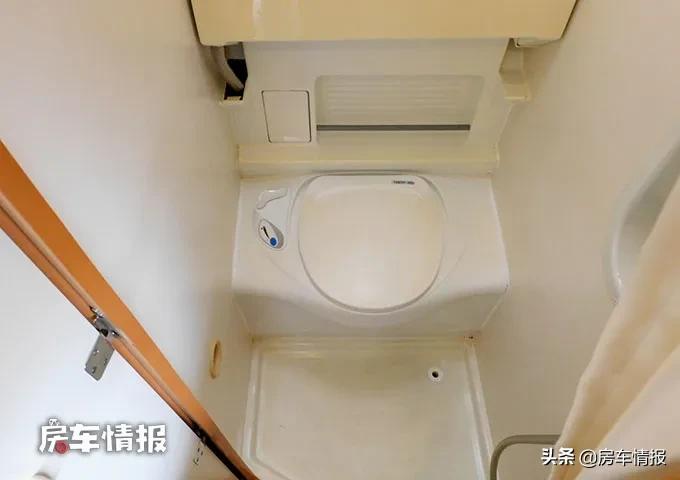 丰田海狮房车,高顶丰田海狮房车