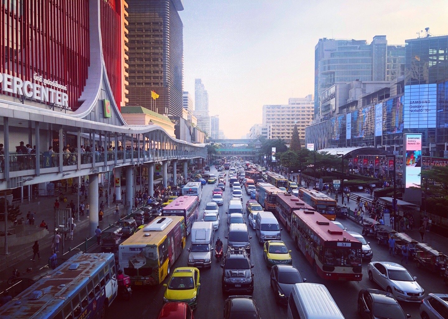 泰国女房东,曼谷女房东值得买吗