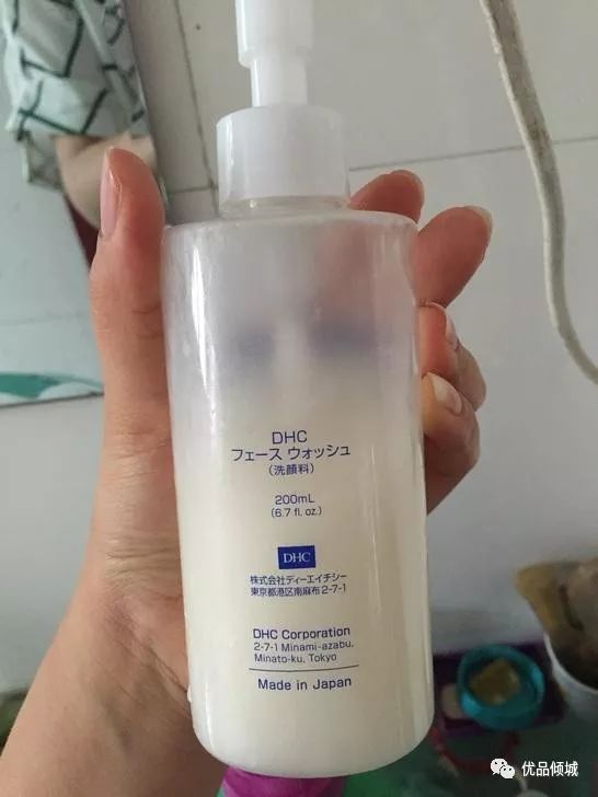 日本牌子黑色包装化妆品,日本著名的老牌化妆品牌