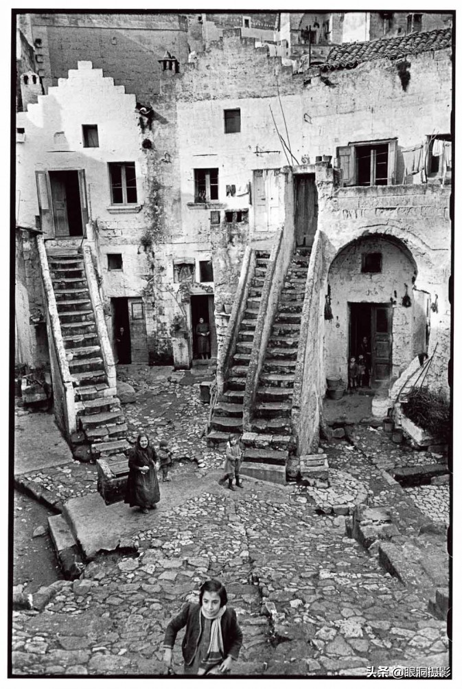 摄影大师布列松作品,法国摄影家亨利卡蒂埃布列松