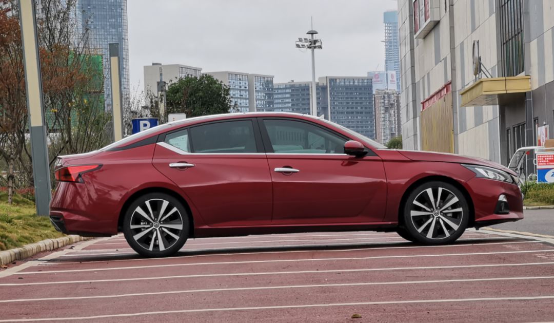 雅阁与天籁哪个销量好,新天籁销量大增