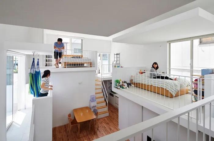 日本教授买不起房，造18㎡“迷你别墅”，给妻子当生日礼物