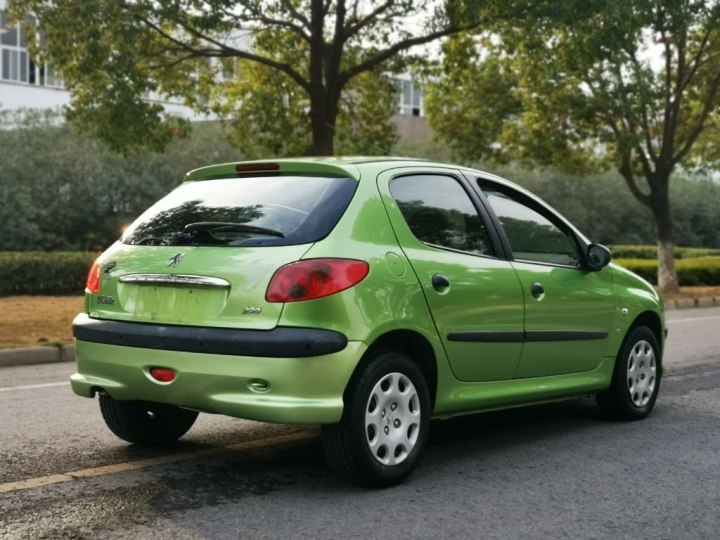 好玩的个性小车,15年车龄的标致206值得入手吗