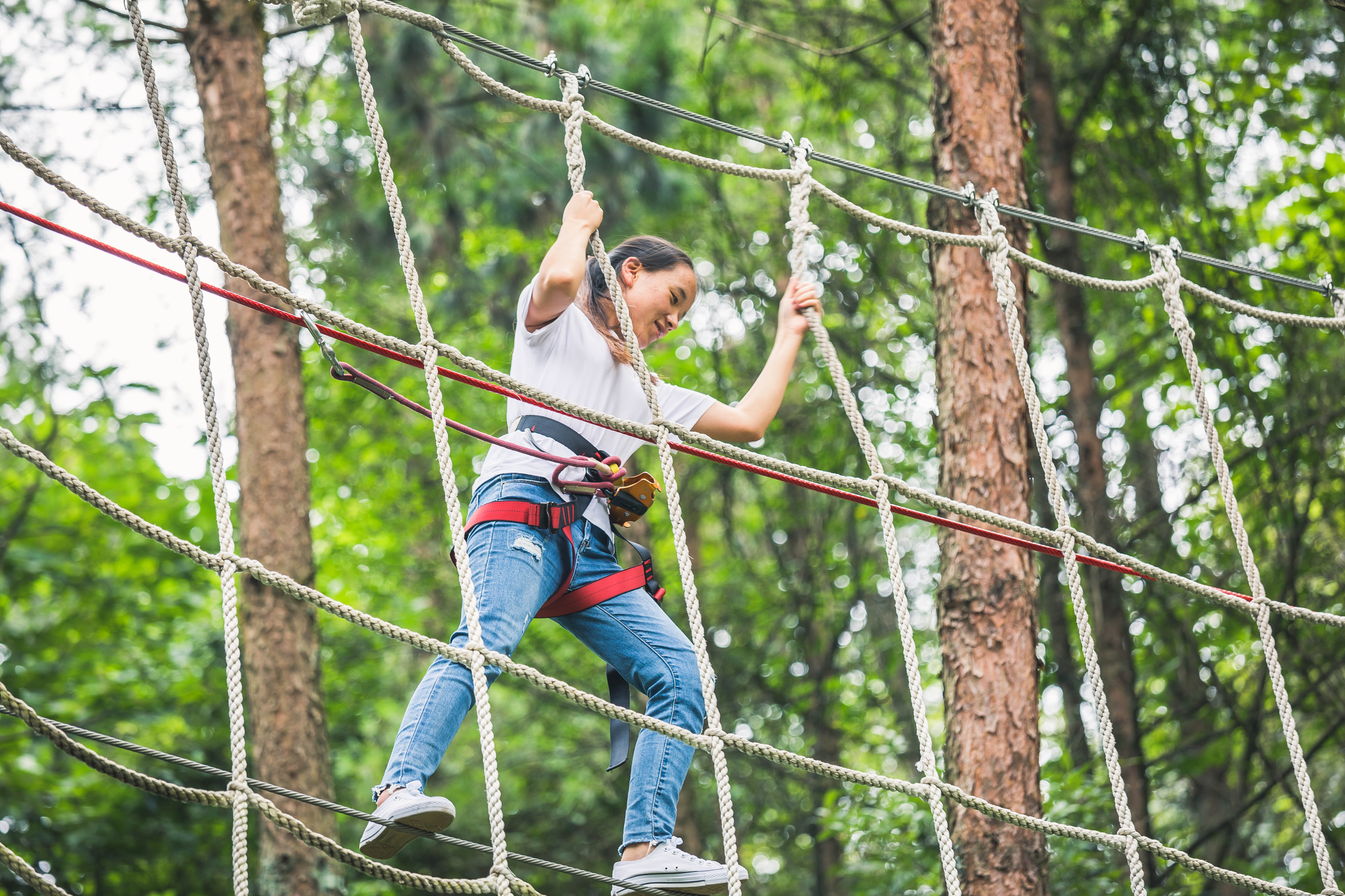 第一次去重庆奥陶纪应该怎样玩？真如抖音上那么刺激？亲自试试吧