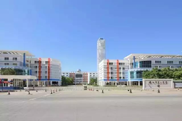 海口市第一中学的简介,海口市第一中学初中好不好