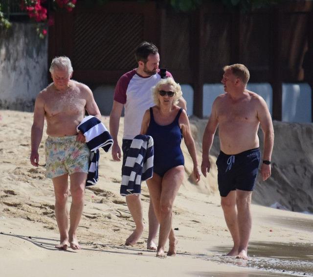 38岁的戴安娜,戴安娜生第一胎和查尔斯合影