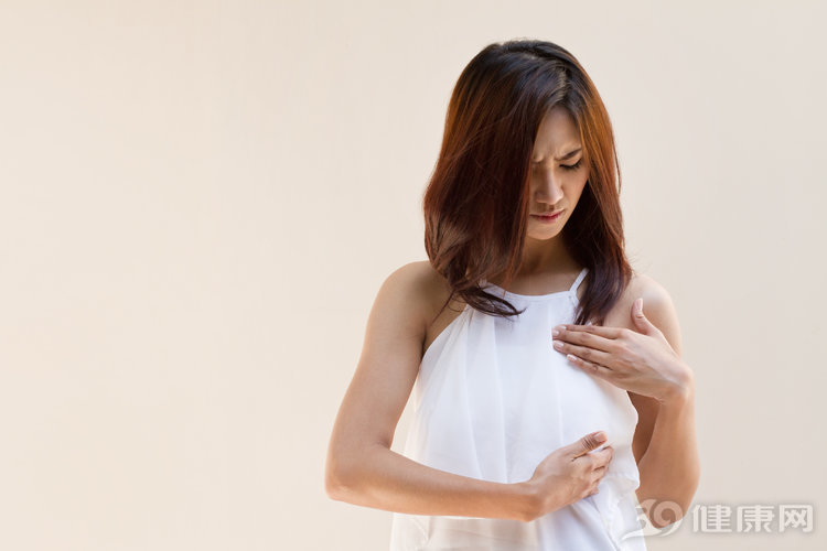 胸大易患癌？胸小奶水少？关于“双峰”大小的10个秘密！