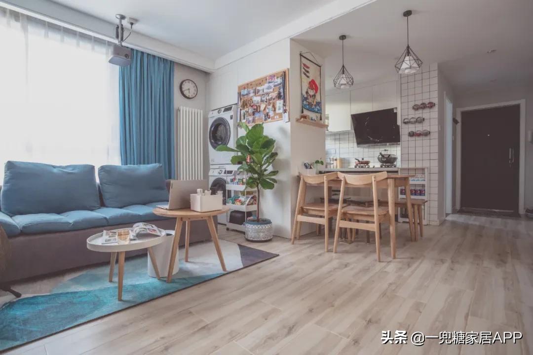 48㎡小家，餐厅可以蹦迪，还带私人影院！小户型都给我学