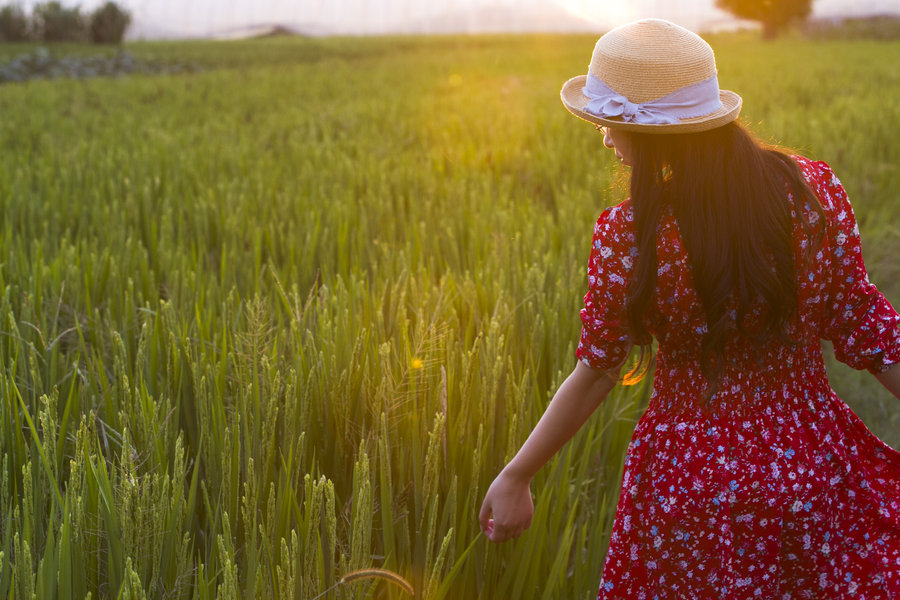 仙气飘飘碎花裙,超火的小碎花裙穿上浑身散发仙气