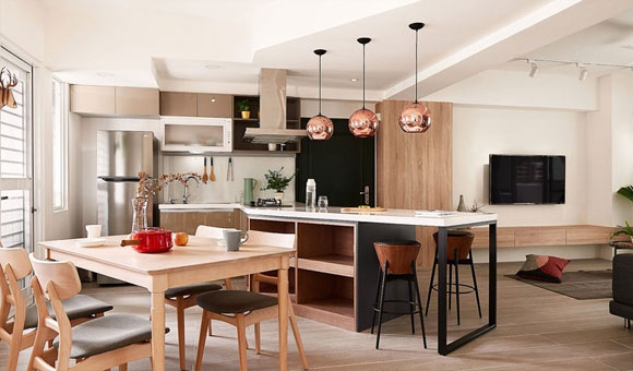 挑空中式装修客厅橱柜效果图,餐边柜玻璃吊柜颜色搭配现代轻奢