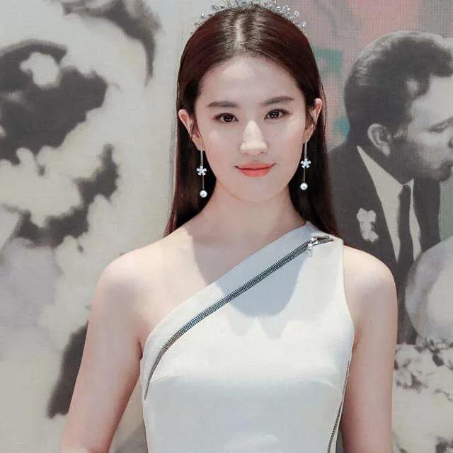 怎么秒变明星,怎样秒变瓜子脸男