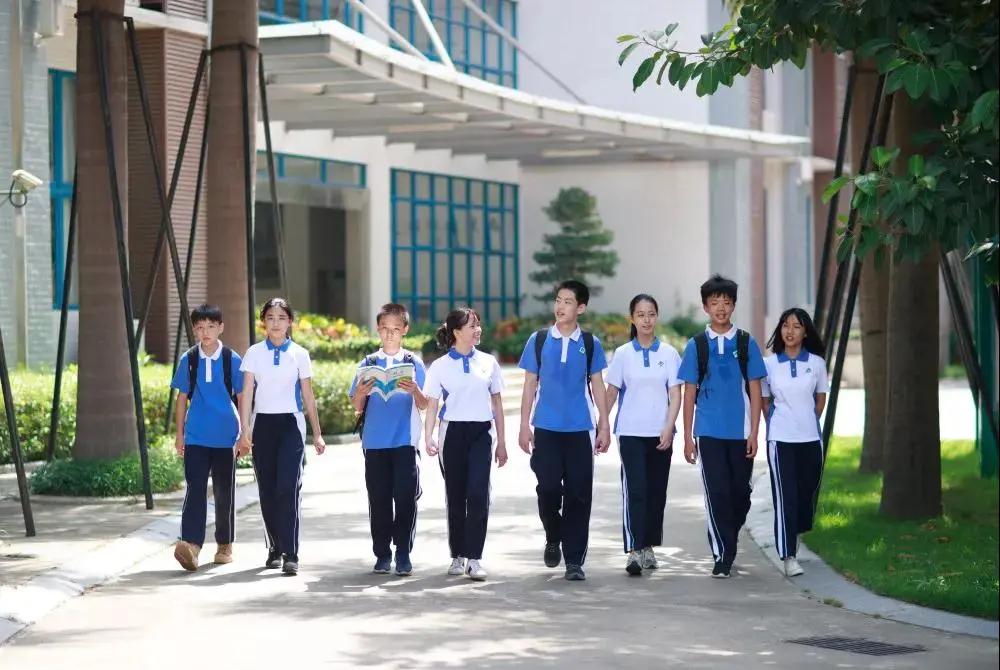 深中龙初入学积分,深圳中学初中部与深中龙初哪个好