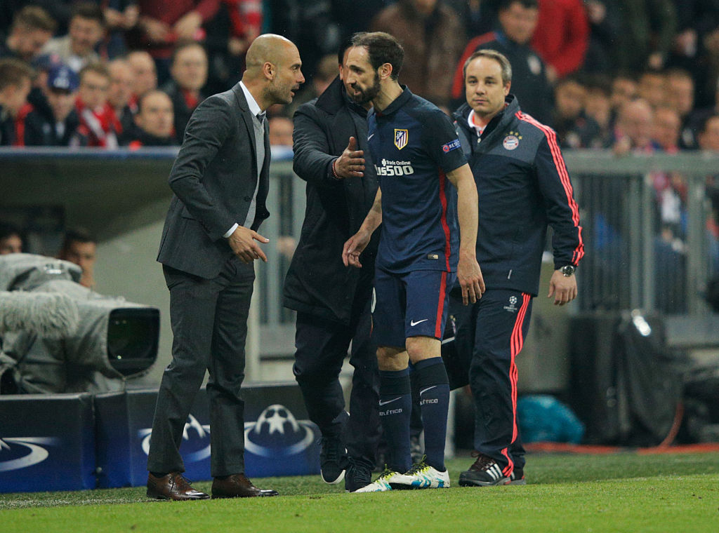 经典回放2011欧冠决赛巴萨vs曼联,欧冠2011-12巴萨vs曼联决赛全场比赛