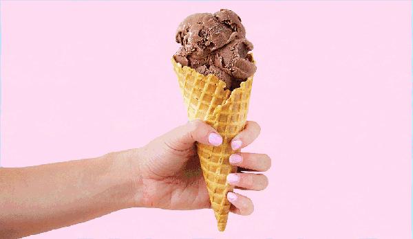 曾经国人对于高端冰淇淋的认识停留在哈根达斯，如今光环渐渐褪去，国货能把握住机会吗？