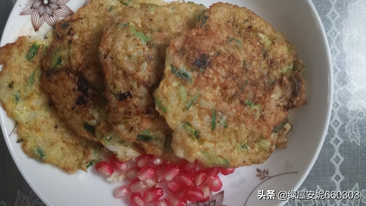 怎么把剩米饭变废为宝,剩米饭太黏了怎么做好吃