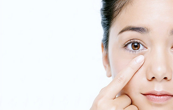 熬夜党如何去掉黑眼圈,熬夜的黑眼圈怎么解决