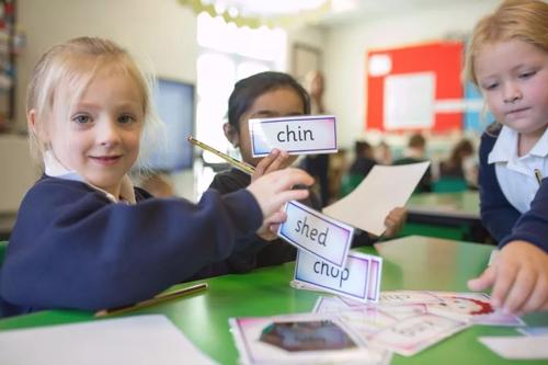 孩子考虑问题偏激怎么办,孩子遇到问题时家长正确的做法