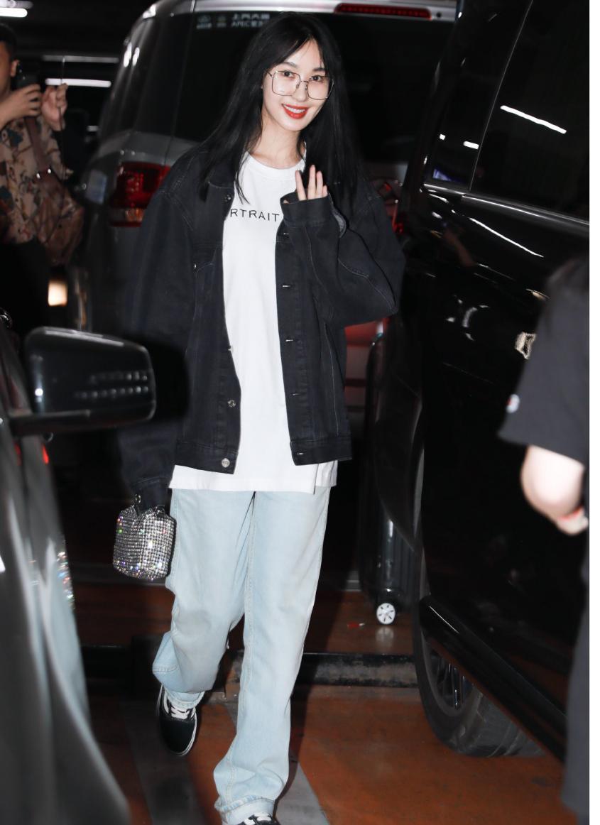 李菲儿休闲造型,李菲儿时尚单品图片