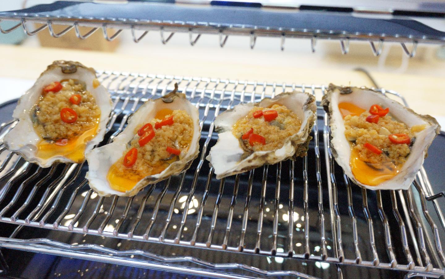 吹着空调吃烤肉空调有味道,吹着空调吃着烤肉