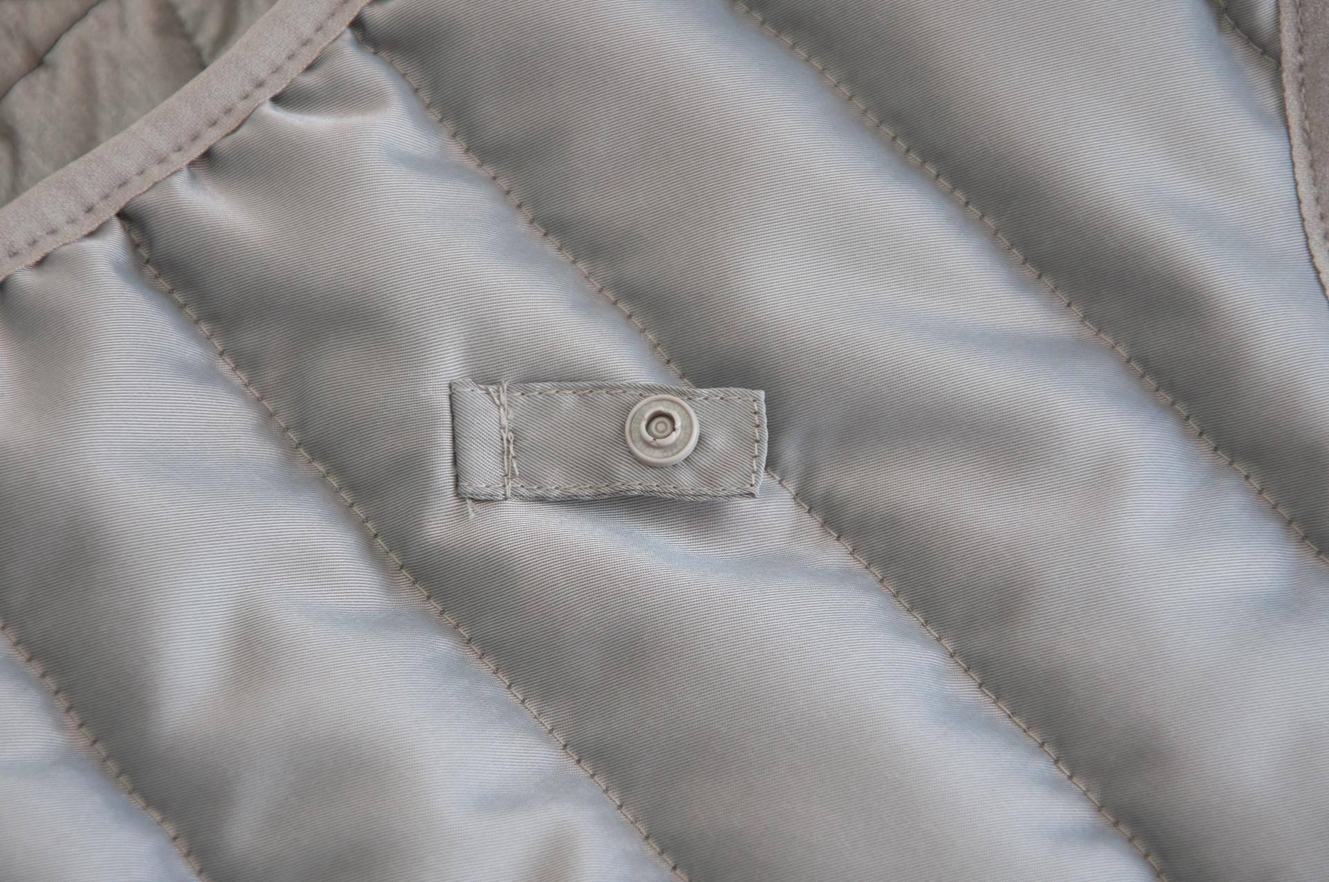 超保暖羽绒棉马甲红色,品牌加厚羽绒马甲含绒量90以上