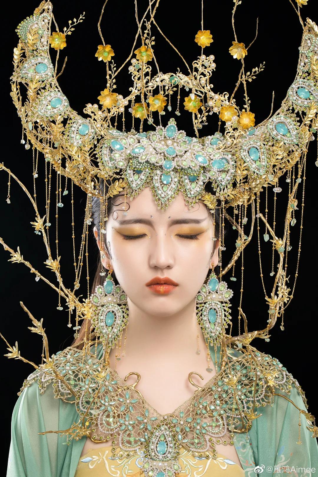 护士小姐用5毛钱的易拉罐，随手一剪猛翻千万倍，网友：手艺牛逼