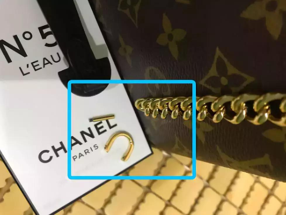 花两万买的新包,花2万买的包包