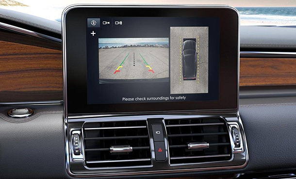 内饰豪华的林肯轿车,最新款林肯领航员内饰