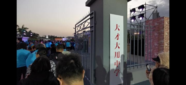 全新梅赛德斯奔驰glbsuv正式上市,梅赛德斯奔驰glbsuv报价