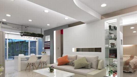 自建房客厅中间有横梁吊顶效果图,客厅中间有横梁怎么处理为好