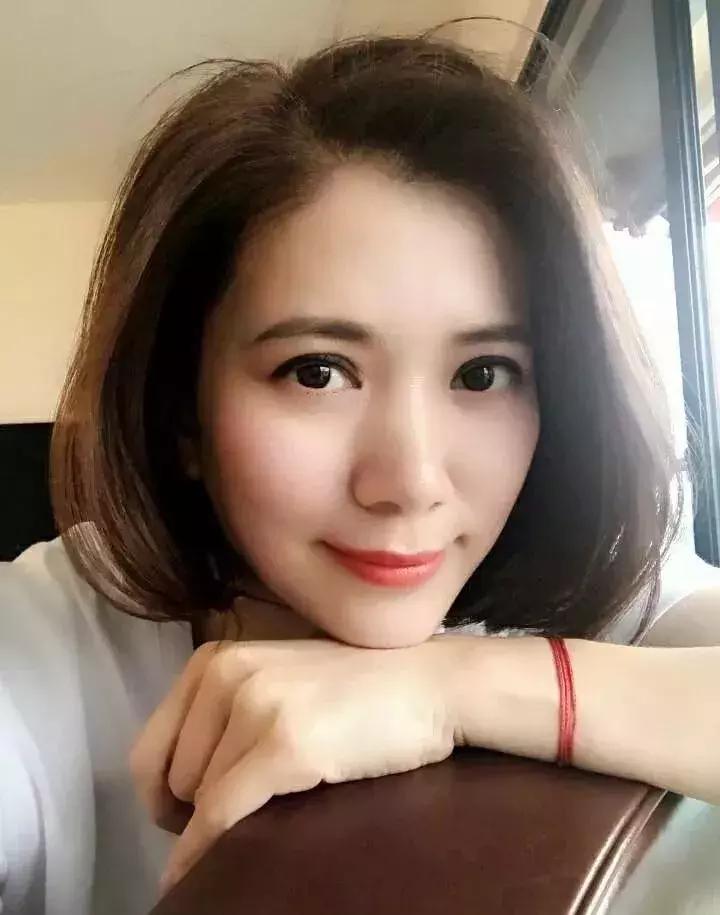 失真原唱是谁,反差胡歌