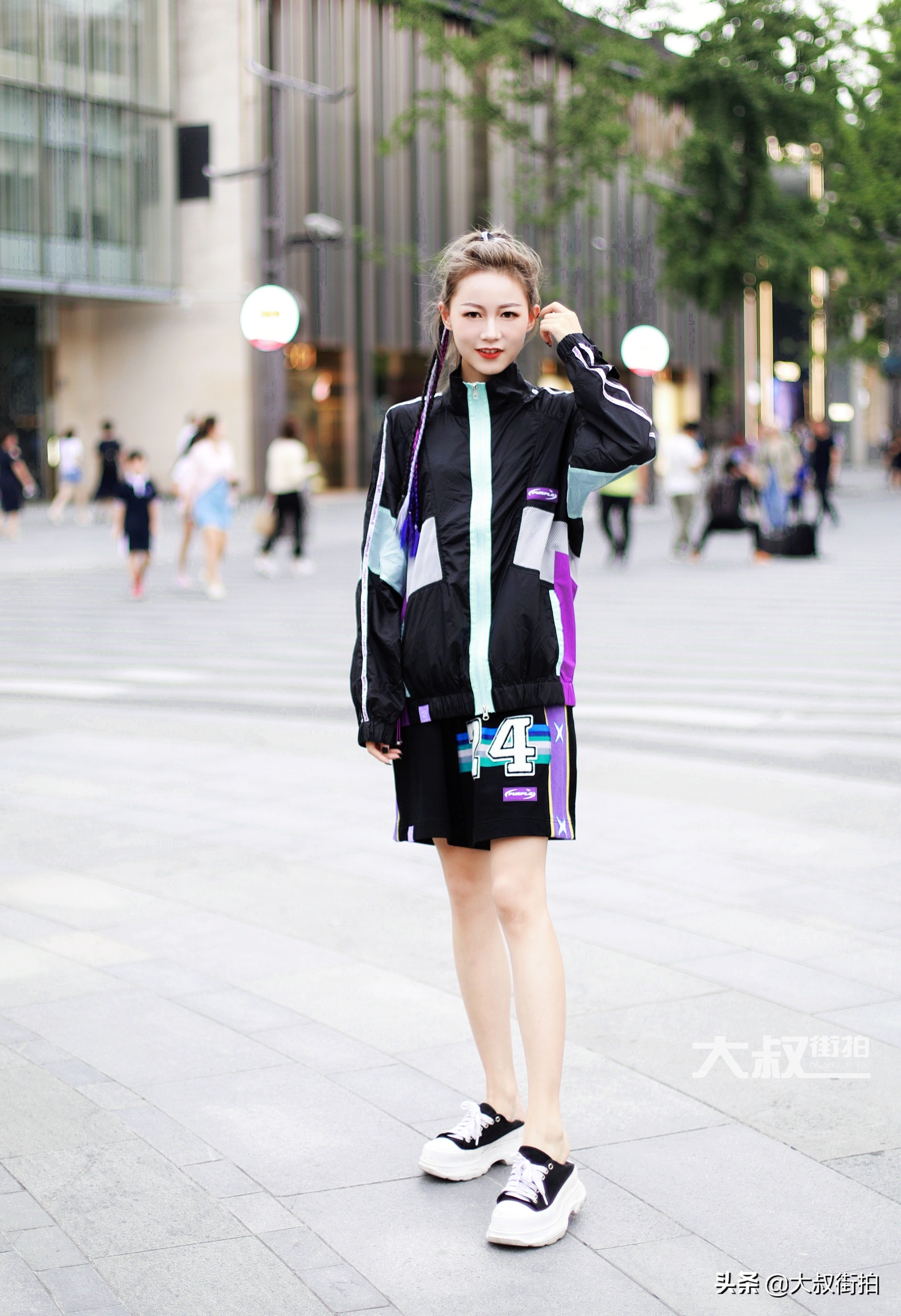 来一波成熟气质大叔街拍,来一张适合大叔的街拍