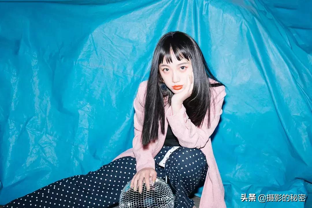 拍照时很僵硬不会摆动作,拍照太僵硬不会摆动作